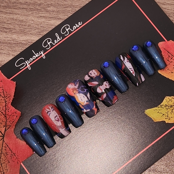 Hex Girls Scooby Doo dark horror handpainted press on nails size Medium - Picture 1 of 2